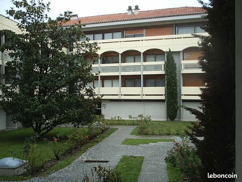 Appartement 1 pièce 32 m² · à Clermont-Ferrand · 32 m² · 450 €