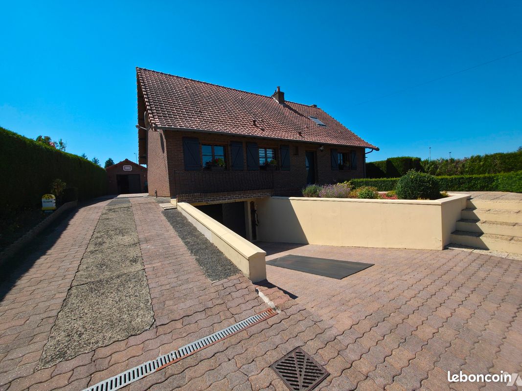 Maison 6 pièces 155 m² · à Nielles-lès-Bléquin · 155 m² · 290 500 €