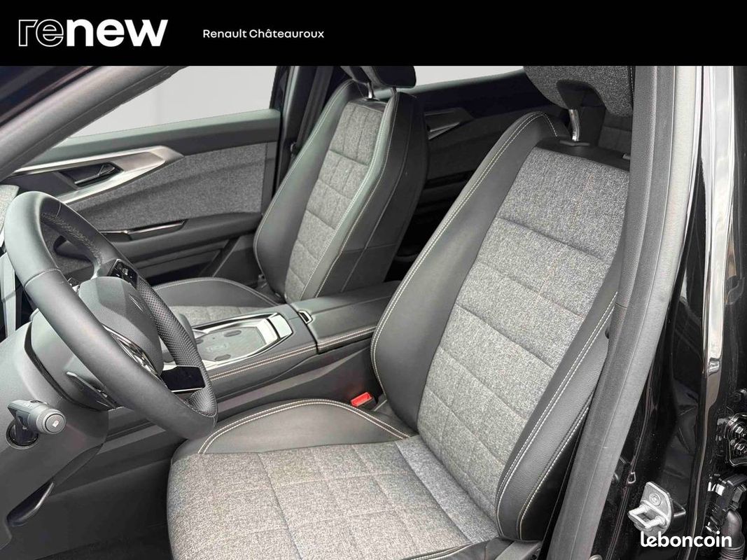 RENAULT Espace E-Tech full hybrid 200 GSR2 Techno (image 16)