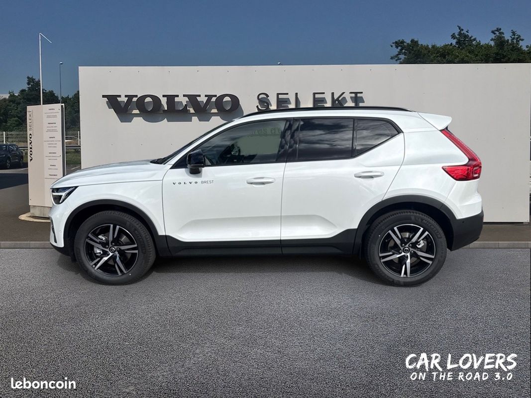 VOLVO XC40 B3 163 ch DCT7 Plus (image 2)