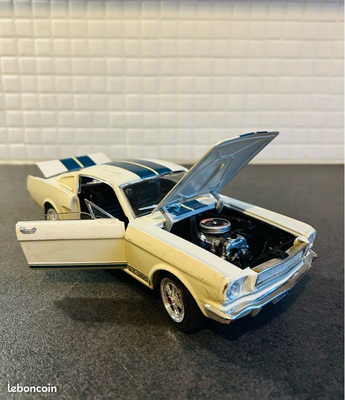 FORD MUSTANG GT COUPR ITALIE JOUEF EVOLUTION 1/18 NEUF BOITE