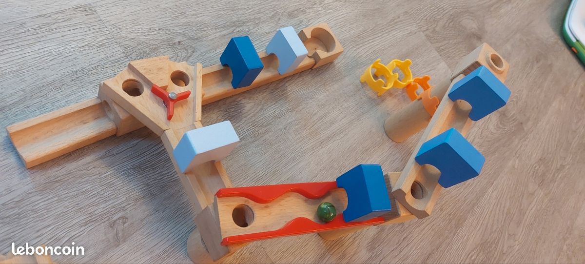 Circuit de billes en bois (image 1)