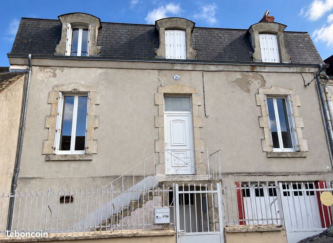 Maison 4 pièces 136 m² · à Vierzon · 136 m² · 99 900 €
