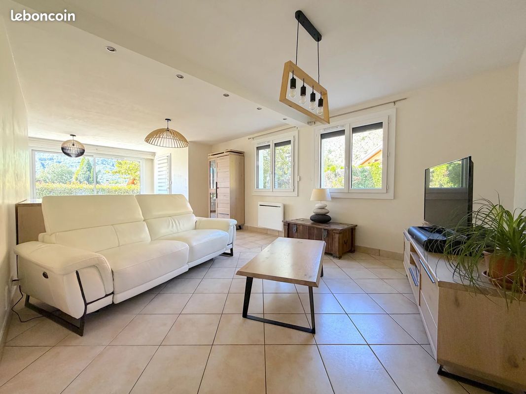 Maison 8 pièces 153 m² · à Saint-Michel-de-Maurienne · 153 m² · 340 000 €