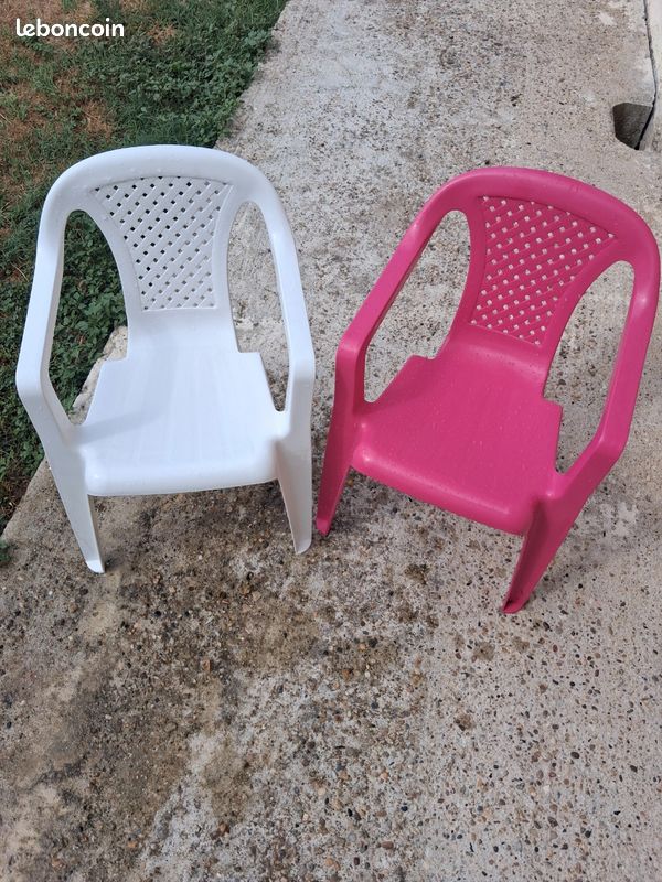 Lot de 2 petite chaises enfants (image 1)