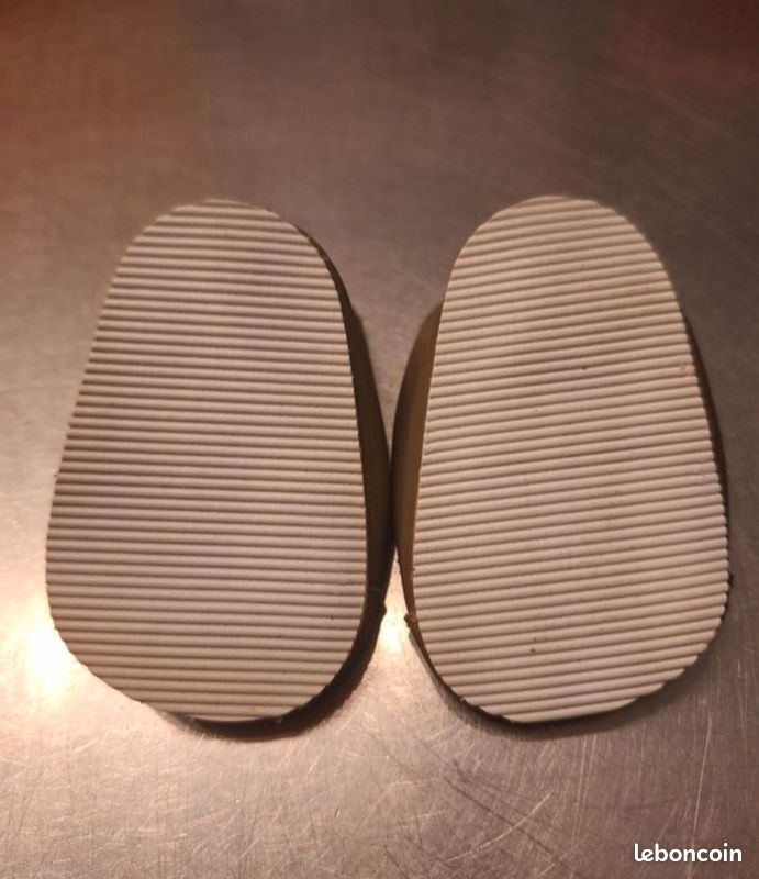 Chaussures marron pour poupee (image 2)