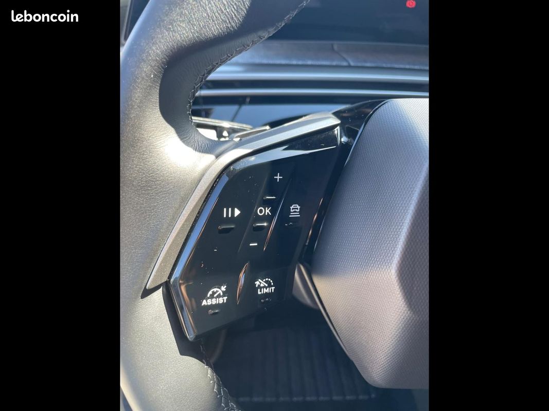 Peugeot 5008 Hybrid 145ch Allure e-DCS6 (image 23)