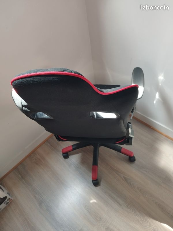 Siège gamer (image 2)