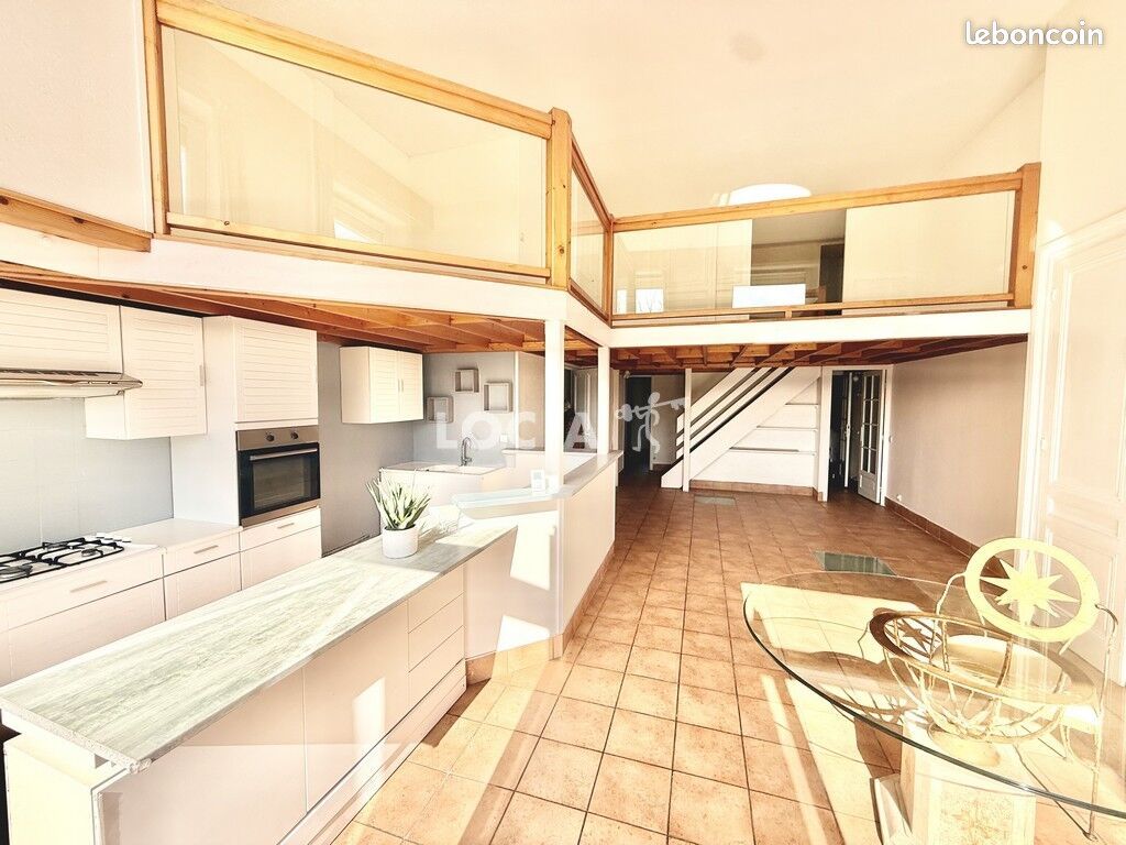 Appartement 4 pièces 105 m² · à Caluire-Et-Cuire · 105 m² · 1 495 €/mois