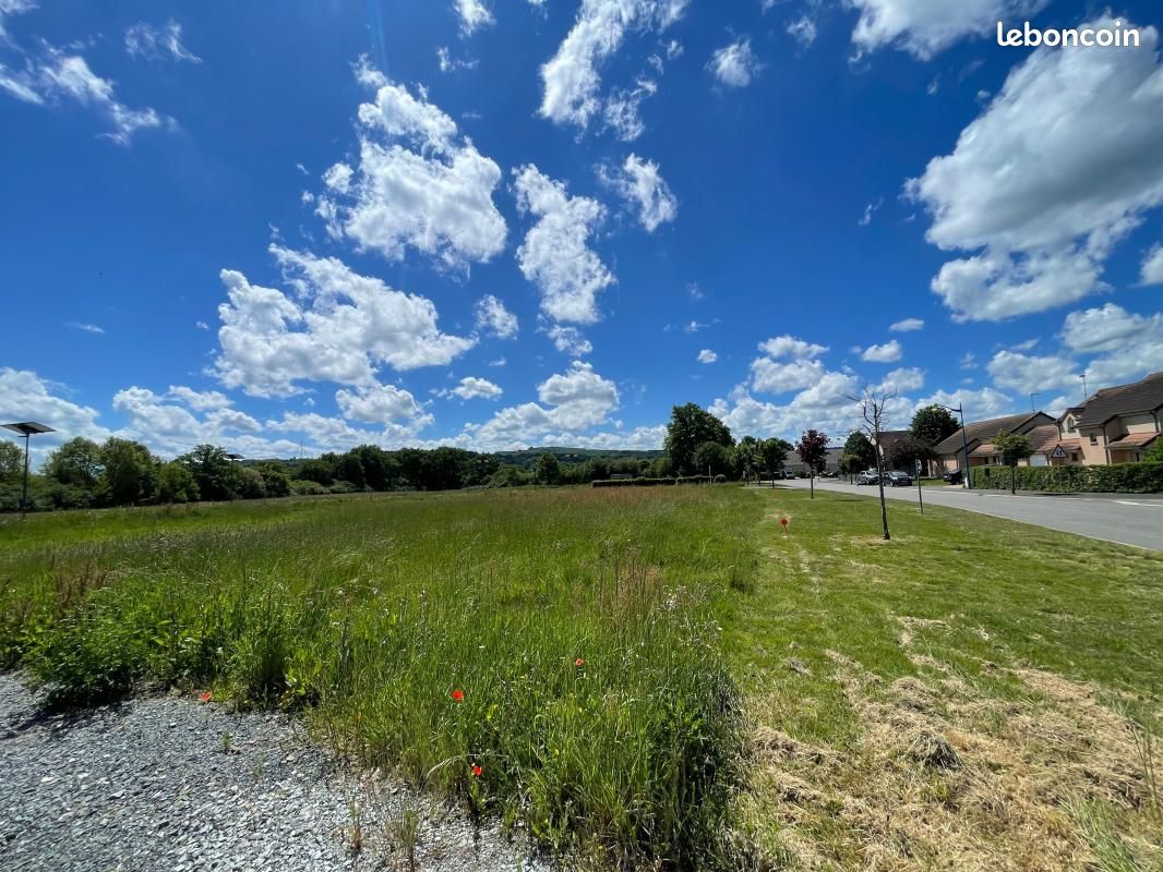 Terrain 592 m² Boussac · 15 300 €