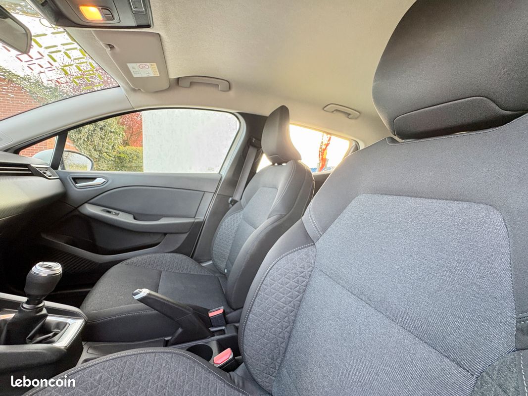 RENAULT CLIO V 1.0 TCE 100 CH FINITION BUSINESS 12/2019 41565 KM 13990e GARANTIE 6 MOIS TOTALE POSSIBILITÉ D'EXTENSION DE GARANTIE DE 48 MOIS REPRISE / FINANCEMENT POSSIBLE (image 4)