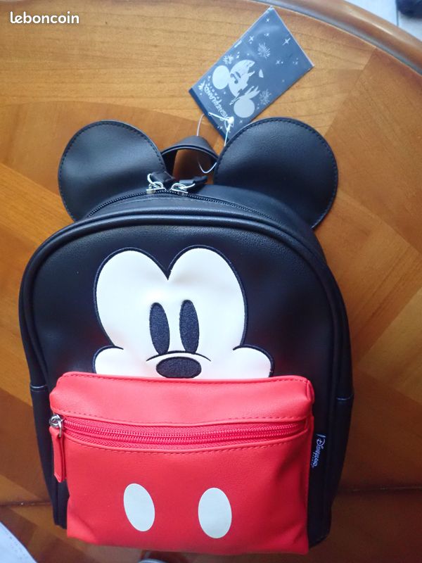 Loungefly Mickey trois poches, bretelles réglables (image 1)