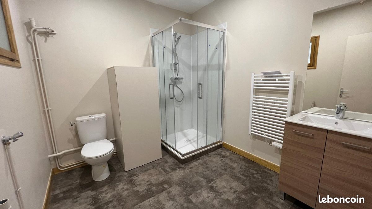 Appartement 1 pièce 40 m² · à Clermont-Ferrand · 40 m² · 550 €/mois