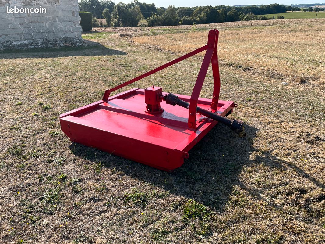 Gyrobroyeur 1m56 DEMIGUEL + cardan - Matériel agricole