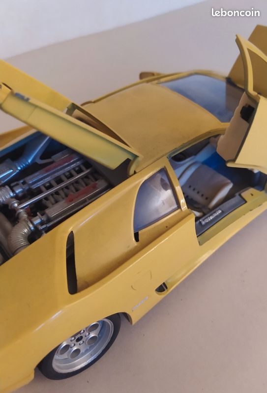 Miniature Lamborghini Diablo 1990 – Maisto 1/18 (avec boîte) - Collection Miniature Lamborghini Diablo 1990 – Maisto 1/18 (avec boîte) - Collection