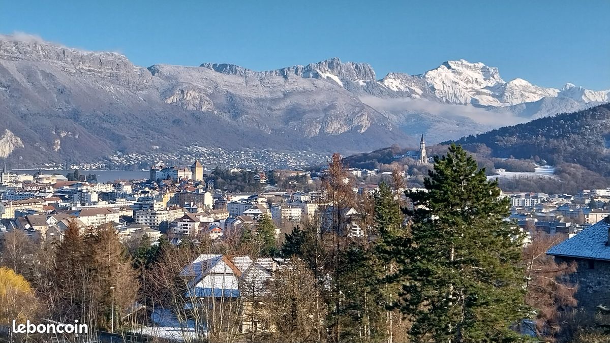 Appartement 3 pièces 82 m² · à Annecy · 82 m² · 1 574 €