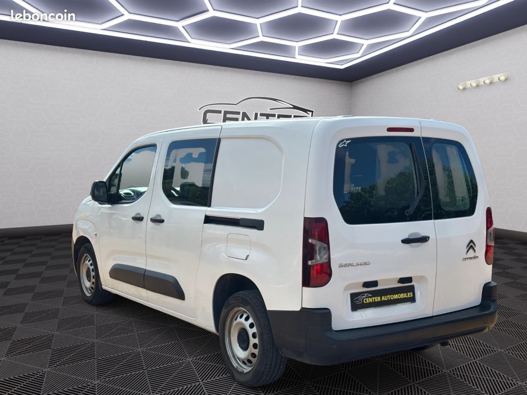Citroën BERLINGO FOURGON XL 2021 Cabine Approfondie 1.5 BlueHDi 102 cv SUIVI COMPLET {TVA RECUPERABLE - GPS - CARPLAY} (image 3)