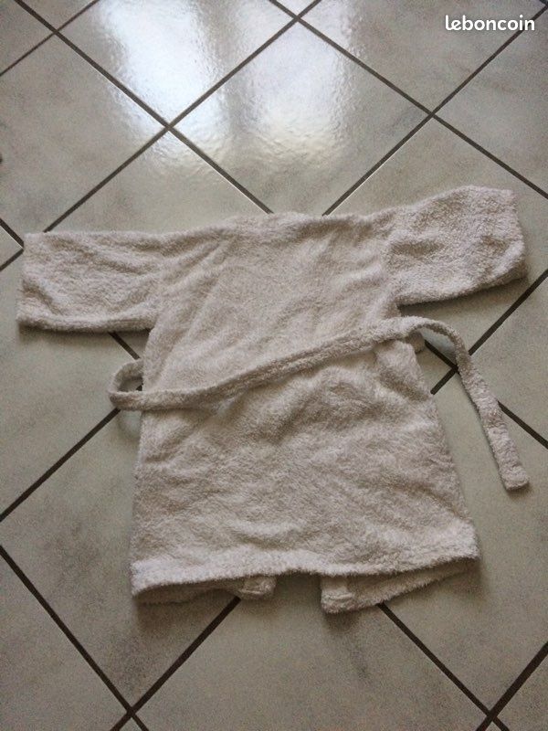 Peignoir blanc 1 an (image 3)