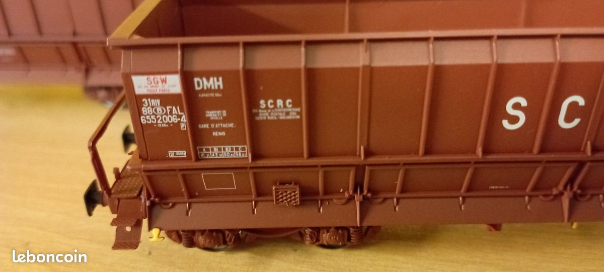 LS 30805 ENSEMBLE DE 2 WAGONS TOMBEREAUX DMH ROUGE UIC VTG SOGEWAG