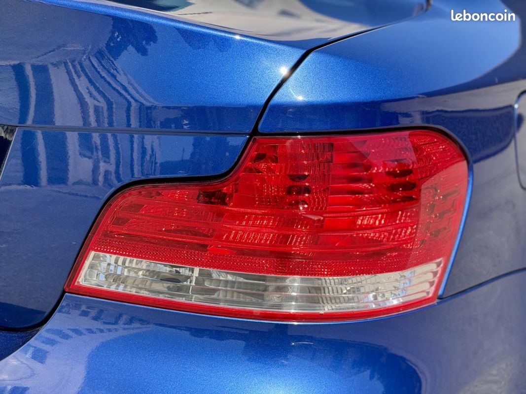 BMW SéRIE 1 COUPé 125i 3.0L 6 cylindres - Boîte manuelle - Montego Blue (image 38)