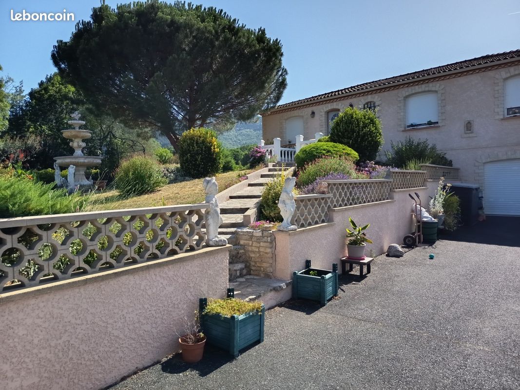 Maison 7 pièces 280 m² · à Aiguefonde · 280 m² · 355 000 €