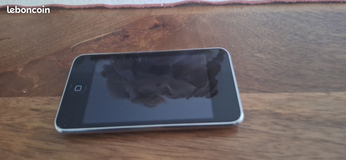 Ipod touch 2nd generation 8go (image 1)
