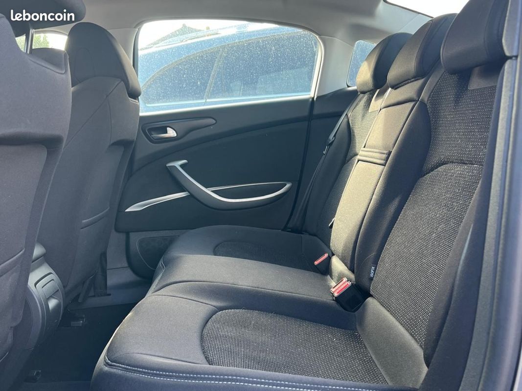 CITROEN C5 Garantie 12 mois, 2L HDi 140cv FAP Millenium (image 13)