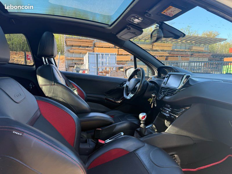 Peugeot 208 Gti 208 Cv (image 3)