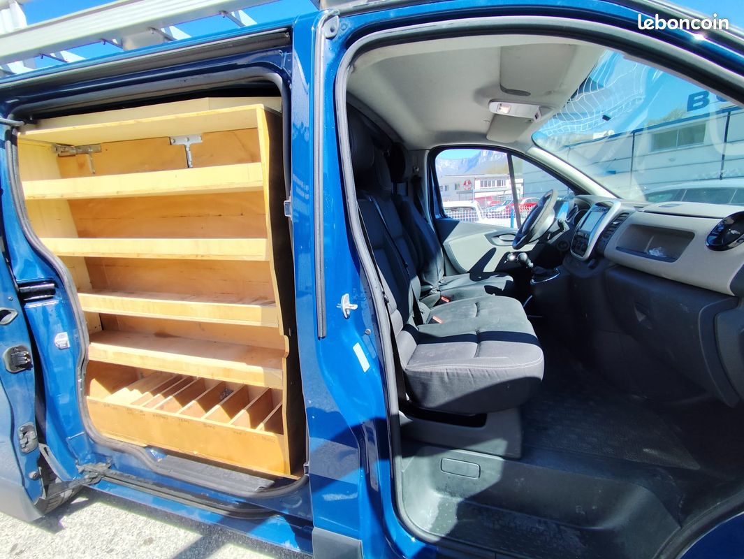 Renault Trafic Equipé vitrier menuisier (image 4)