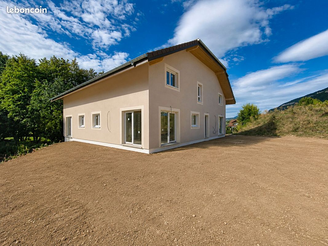 Appartement 4 pièces 94 m² · à Sillingy · 94 m² · 439 900 €