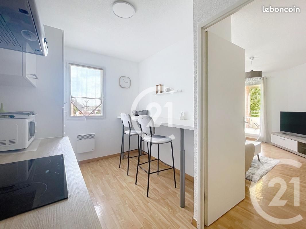 Appartement 3 pièces 67 m² · à Saint-Sulpice-la-Pointe · 67 m² · 825 €/mois