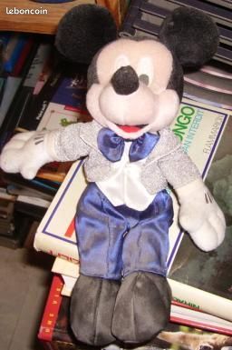 Minnie ou mickey en tenue de soirée (image 2)