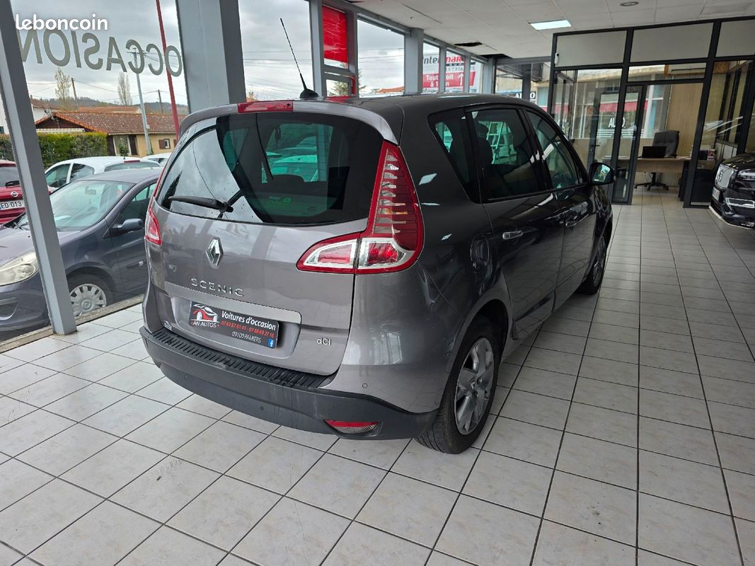 Renault scenic 3 1.6 dci - 16v turbo annee 2011 222000 (image 4)