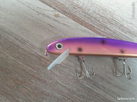 50 Leurres De Pêche à La Traîne Montés – Jupes Fumées – Seasky – Neufs