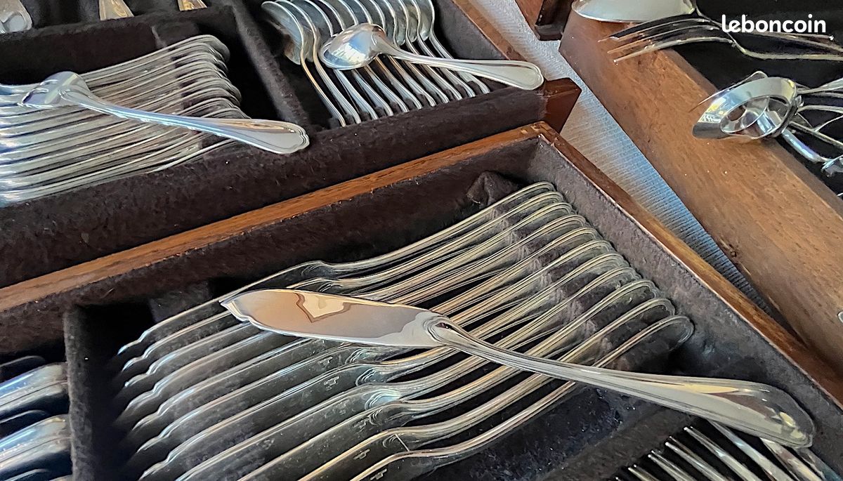 Ménagère pour 12 pers. (174 pièces) Christofle, métal argenté, Spatours dans un coffre TBE (image 10)