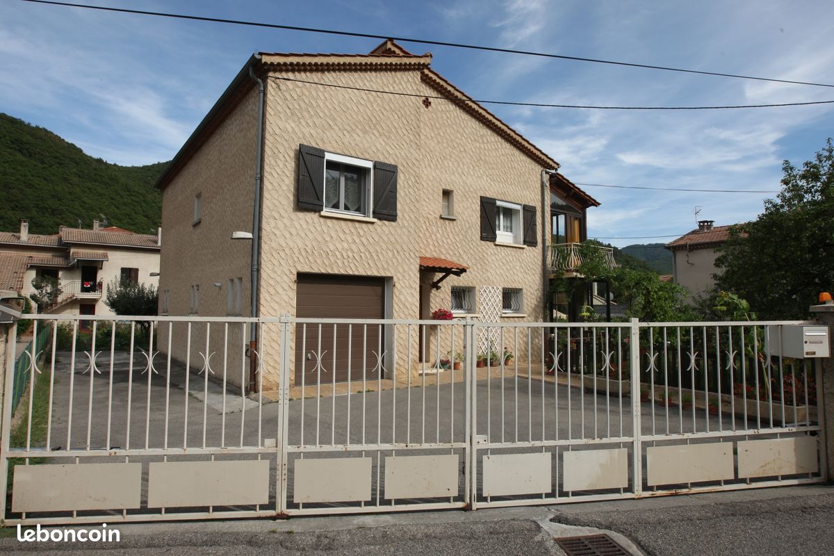 T2/T3 pour vacanciers ou curistes (image 1)