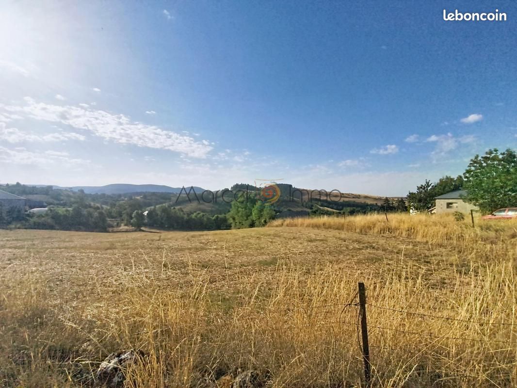 Terrain 5 180 m² Lanuejols · à Lanuéjols · 110 000 €