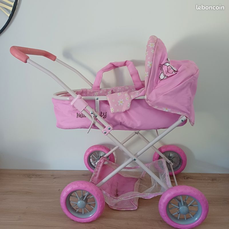 Poussette hello kitty (image 1)