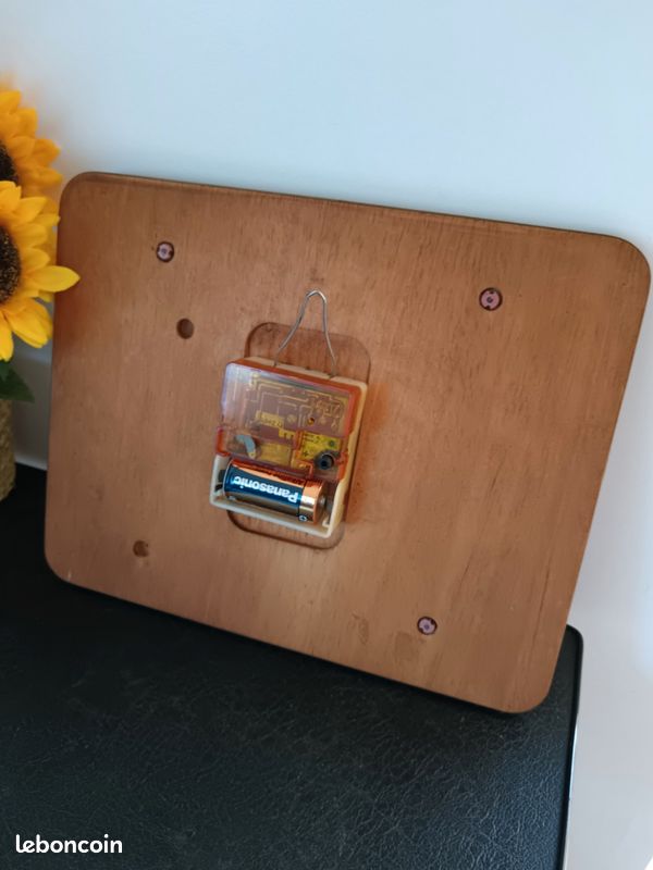 Horloge ancenne vedette, recherche de date