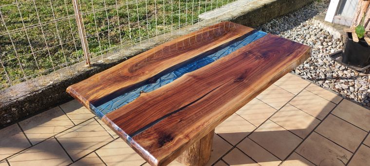 Table en bois massif et résine époxy à Bordeaux (33) - EPOXYWOOD