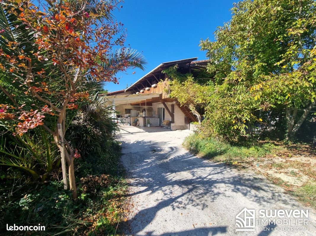 Maison 9 pièces 259 m² · à Rieumes · 259 m² · 250 000 €