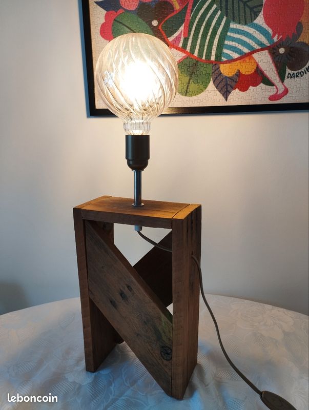 Lampe fait main bois de palette (image 2)