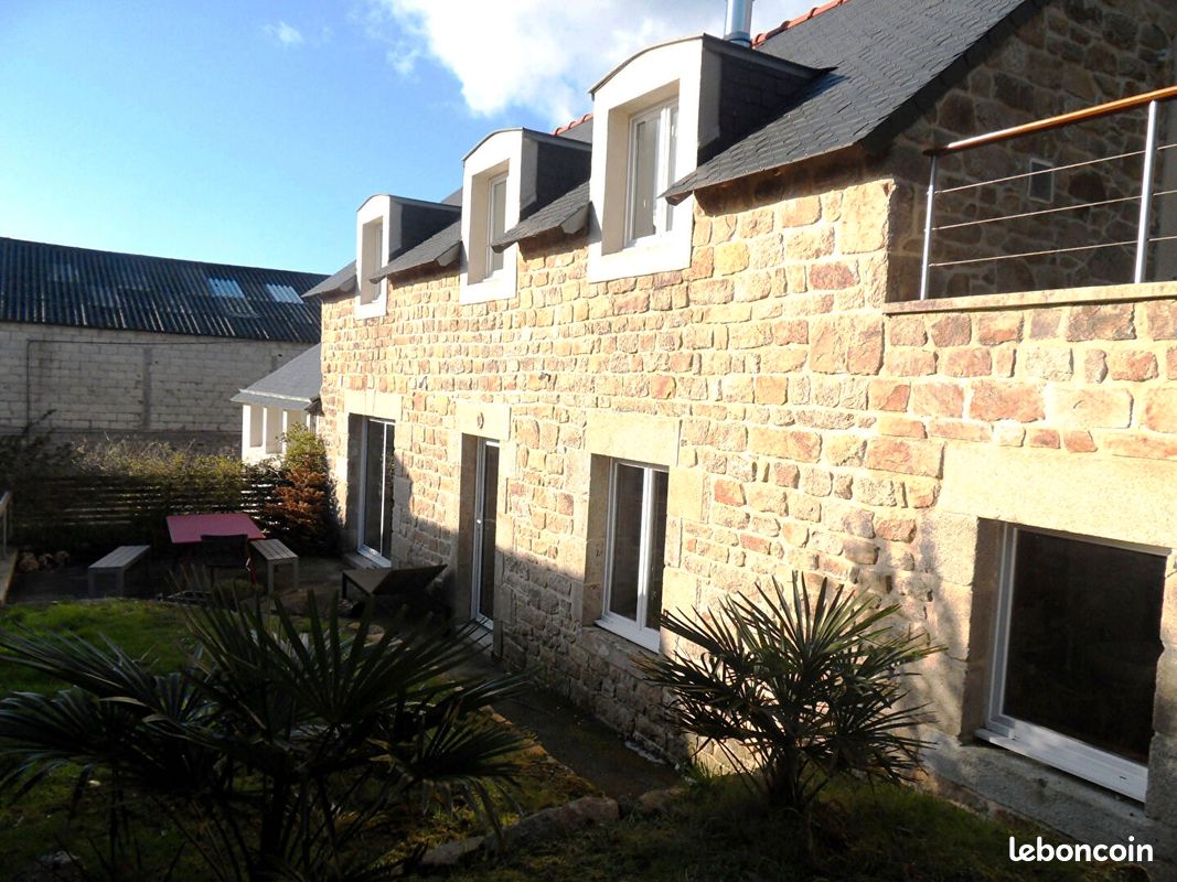 Maison 4 pièces 130 m² · à Pont-l'Abbé · 130 m² · 1 075 €/mois