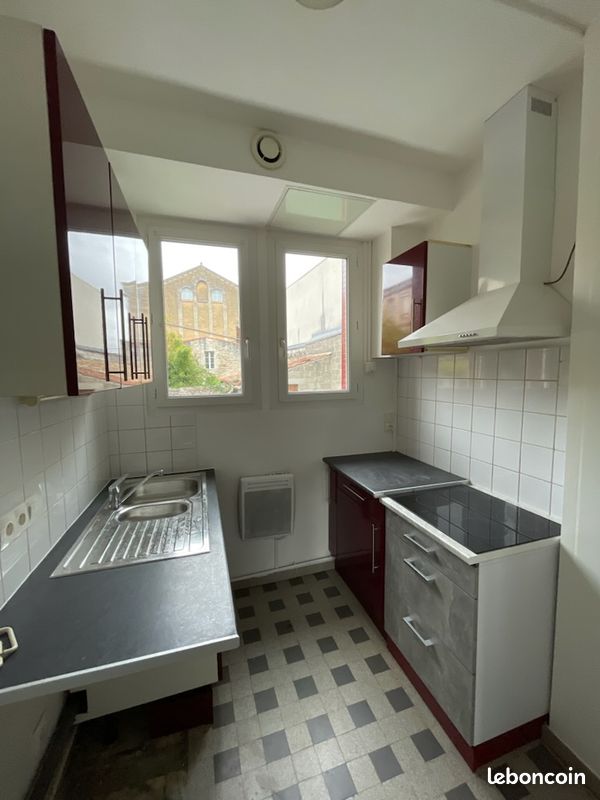 Immeuble 7 pièces 100 m² · à Angoulême · 100 m² · 170 000 €