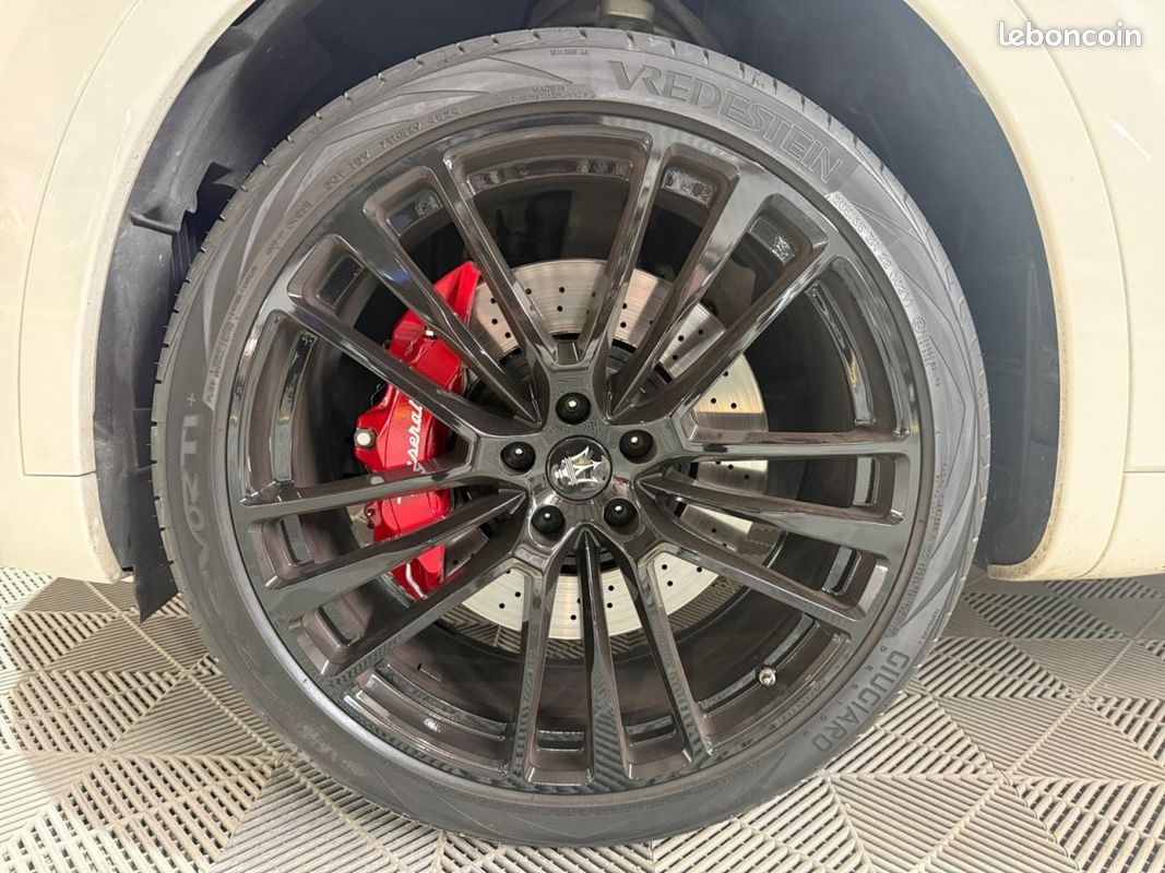 MASERATI LEVANTE 3.0i V6 S&S (Garantie 12 mois) (image 37)