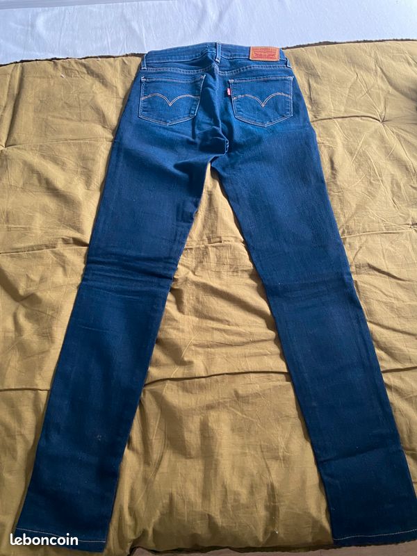 Jeans Levi’s. Coupe skinny taille 24 (image 1)