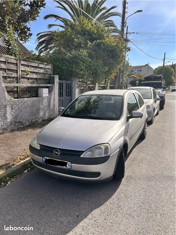 Opel Corsa Essence 3 portes (image 1)