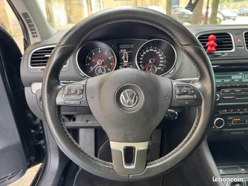 VOLKSWAGEN GOLF 1.2 16V TSI - 85 VI BERLINE Match (image 11)