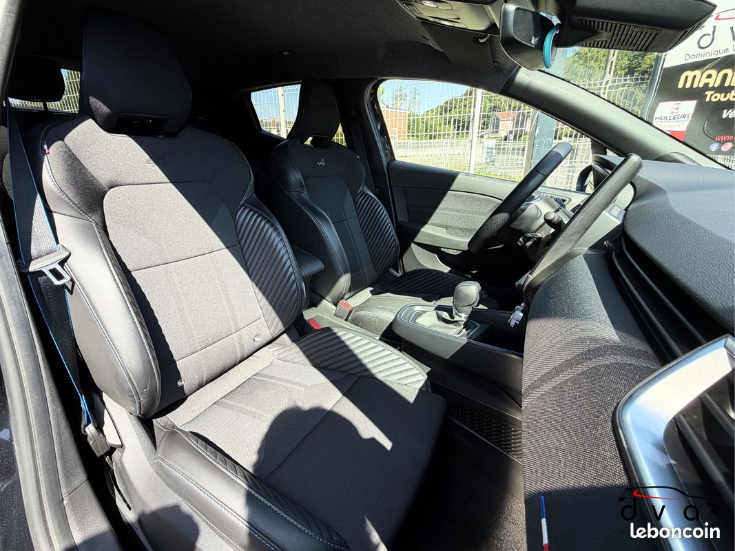 Renault Clio V 1.6 E-Tech 145 ch Esprit Alpine (image 9)