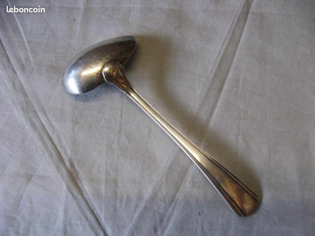 Cuillère bébé en argenterie Christofle – Années 1920–1950 – Bon état (image 2)